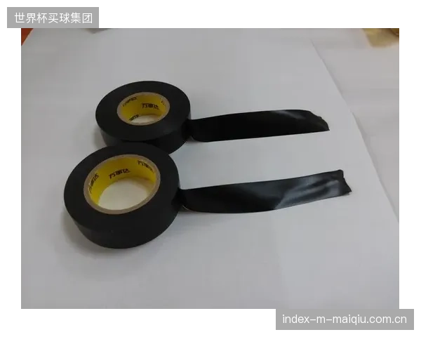 大多数绷带品牌在宣传其压敏胶认证时，选择性地展示结果，而对其测试的具体条件、过程数据讳莫如深，这种不透明的做法正在侵蚀行业的整体公信力